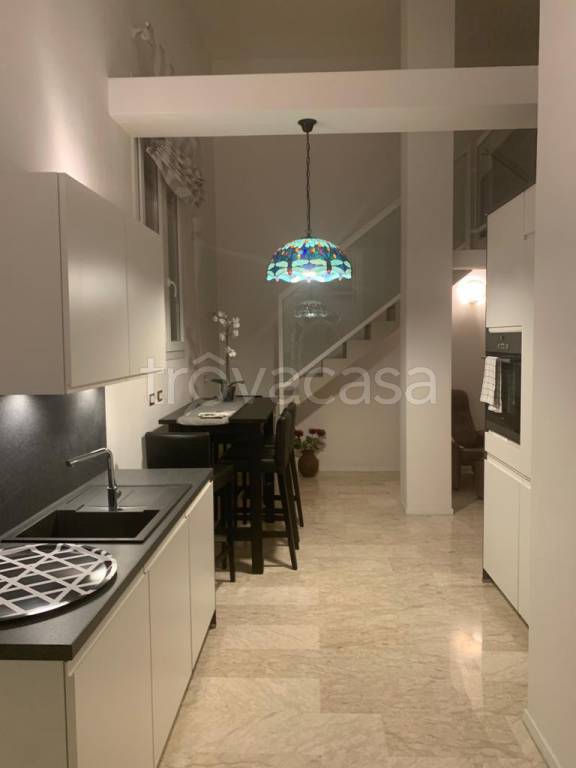 appartamento in affitto a Bologna in zona Santo Stefano