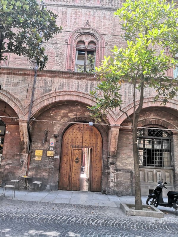 ufficio in affitto a Bologna in zona Santo Stefano