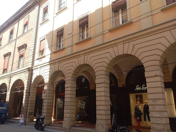 negozio in affitto a Bologna in zona Centro Storico