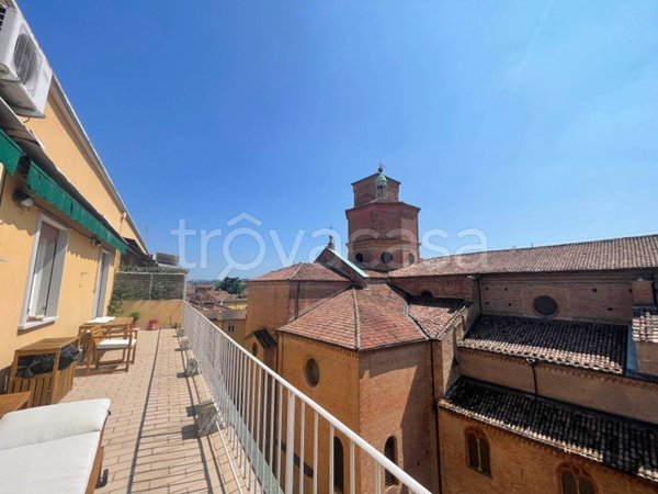 appartamento in affitto a Bologna in zona Santo Stefano