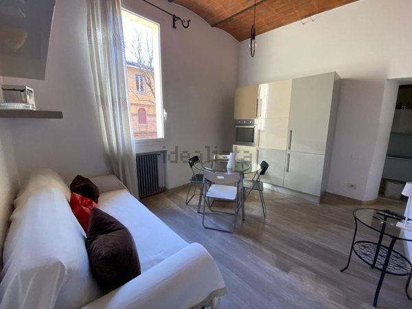 appartamento in affitto a Bologna in zona San Vitale