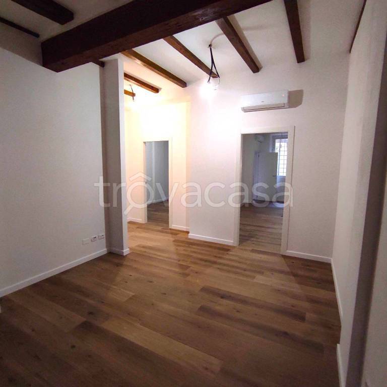 appartamento in affitto a Bologna in zona Santo Stefano