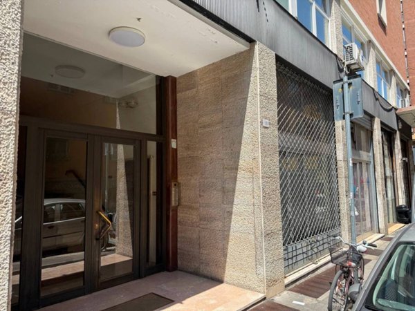 negozio in affitto a Bologna in zona Centro Storico