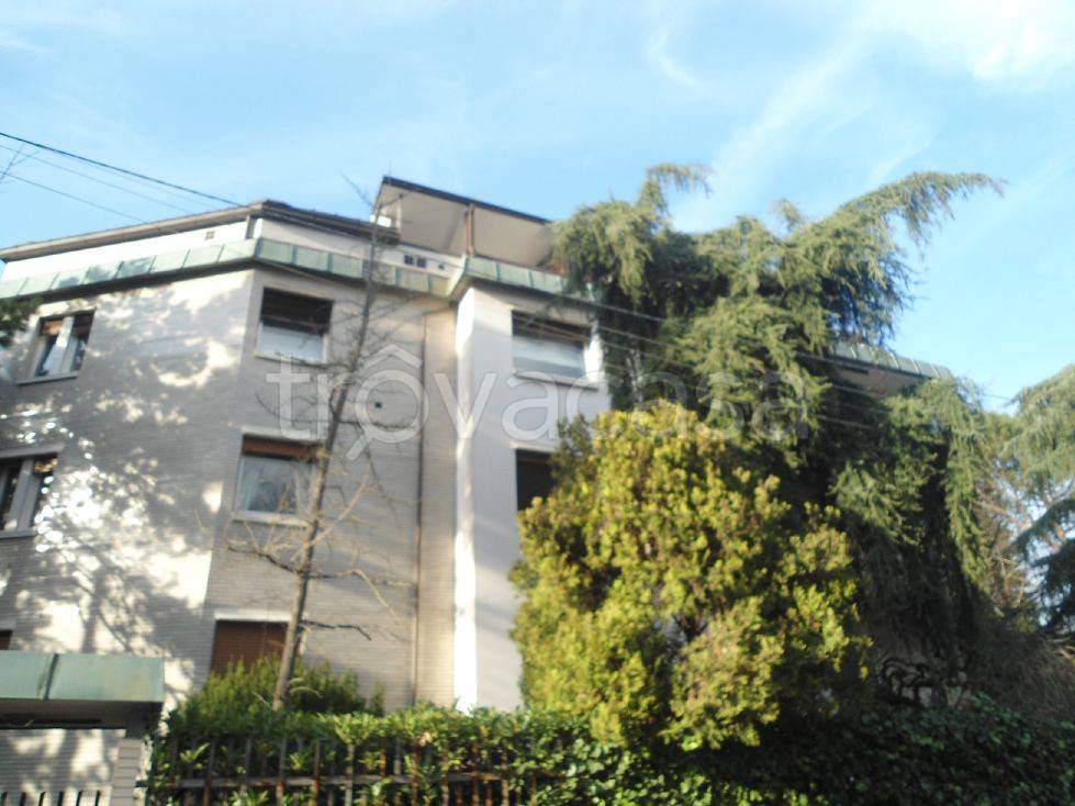 appartamento in affitto a Bologna in zona Saragozza