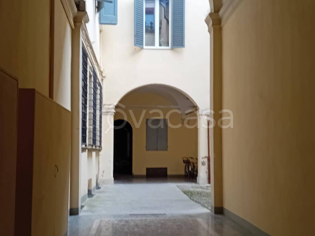 appartamento in affitto a Bologna in zona Santo Stefano