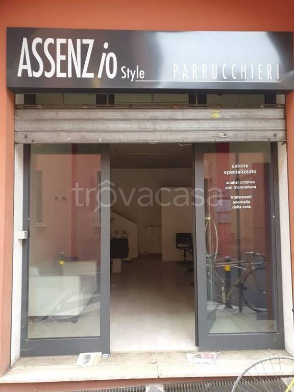 negozio in affitto a Bologna in zona Centro Storico