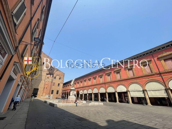 negozio in affitto a Bologna in zona Centro Storico