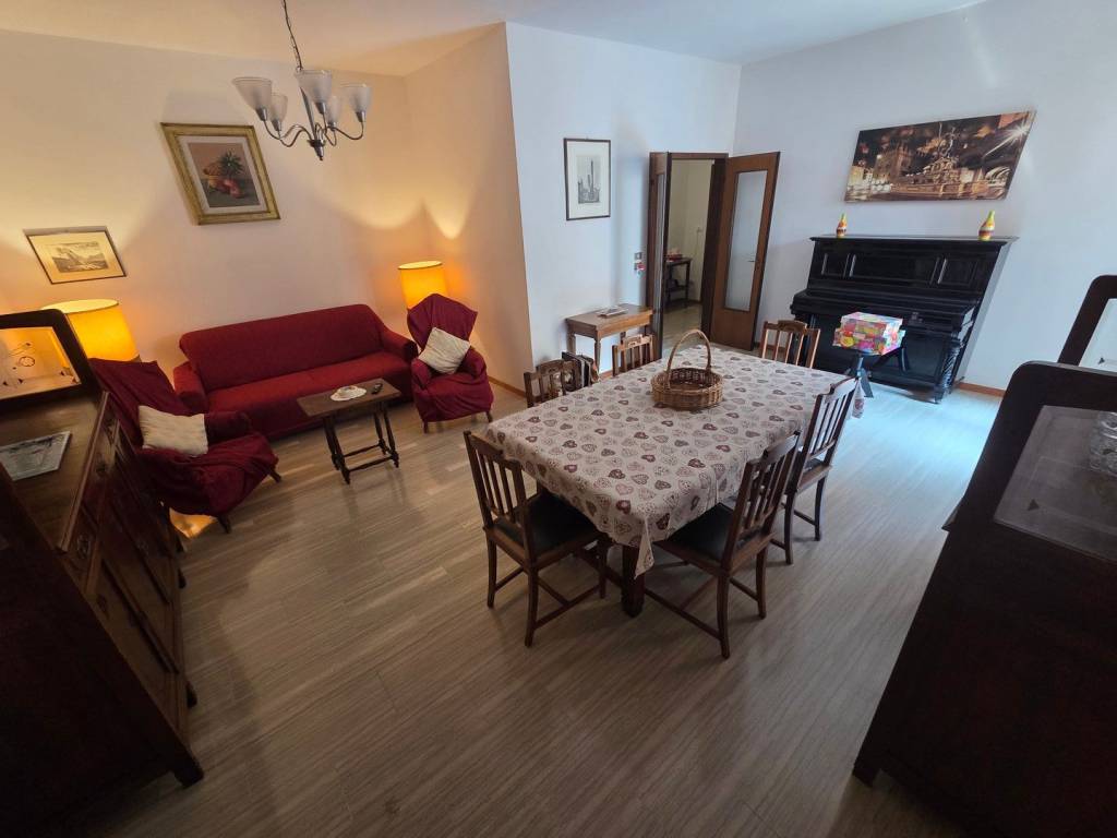appartamento in affitto a Bologna in zona Saffi