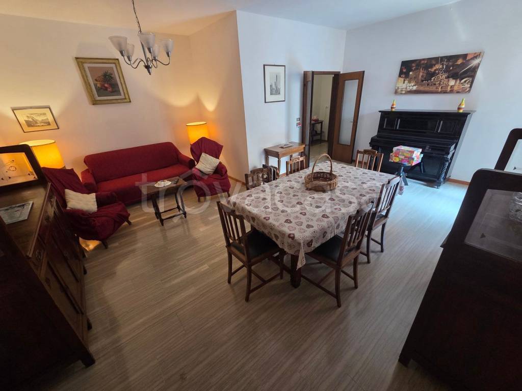 appartamento in affitto a Bologna in zona Saffi
