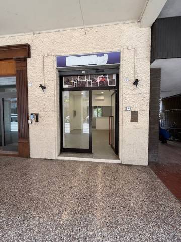 negozio in affitto a Bologna in zona Lame