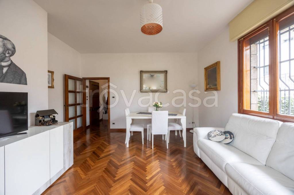 appartamento in affitto a Bologna in zona Santo Stefano