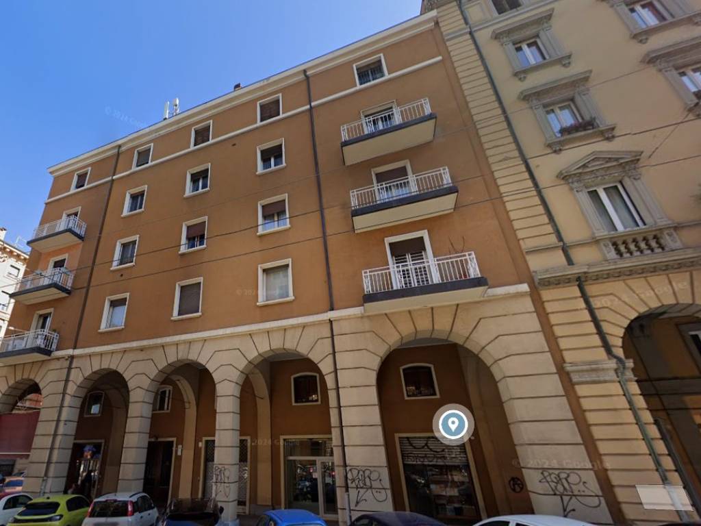 negozio in affitto a Bologna