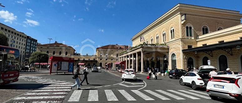 negozio in affitto a Bologna in zona Quartiere Porto
