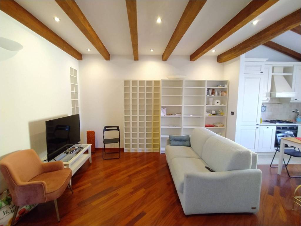 appartamento in affitto a Bologna in zona Santo Stefano