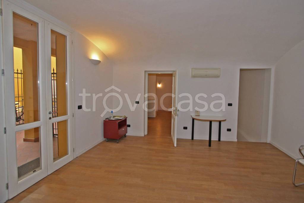 appartamento in affitto a Bologna in zona Santo Stefano