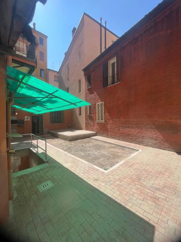 ufficio in affitto a Bologna in zona San Vitale