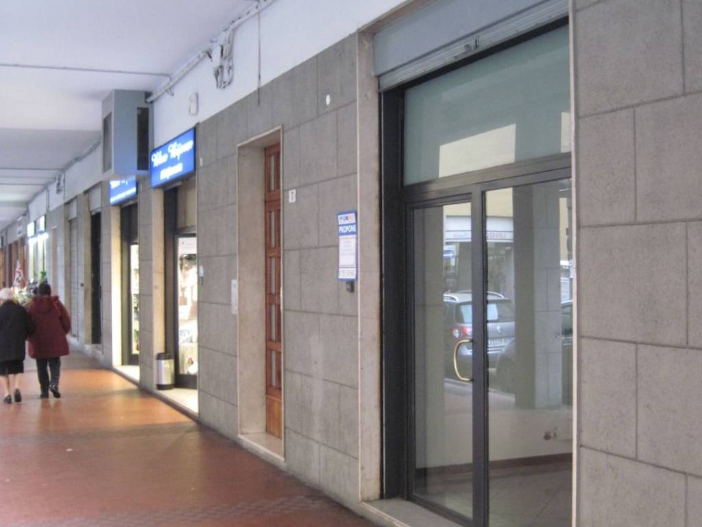 negozio in affitto a Bologna in zona Savena