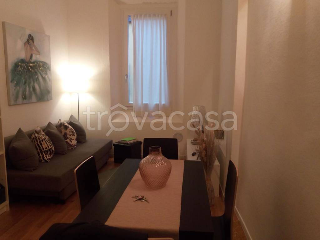 appartamento in affitto a Bologna in zona Santo Stefano