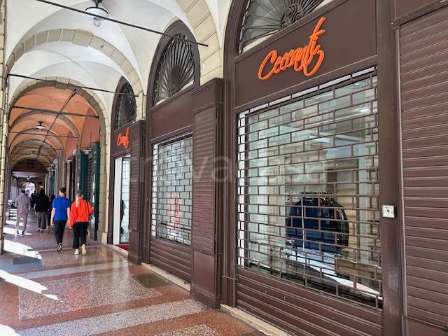 negozio in affitto a Bologna in zona Centro Storico