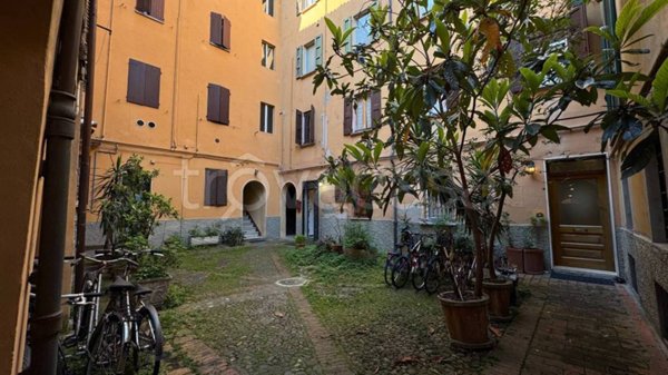ufficio in affitto a Bologna in zona Saragozza