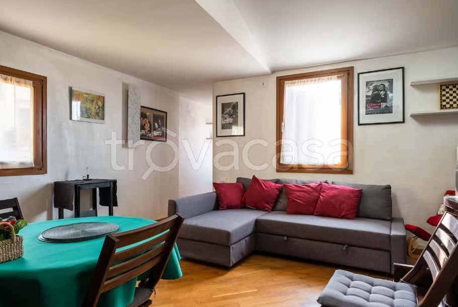 appartamento in affitto a Bologna in zona San Vitale