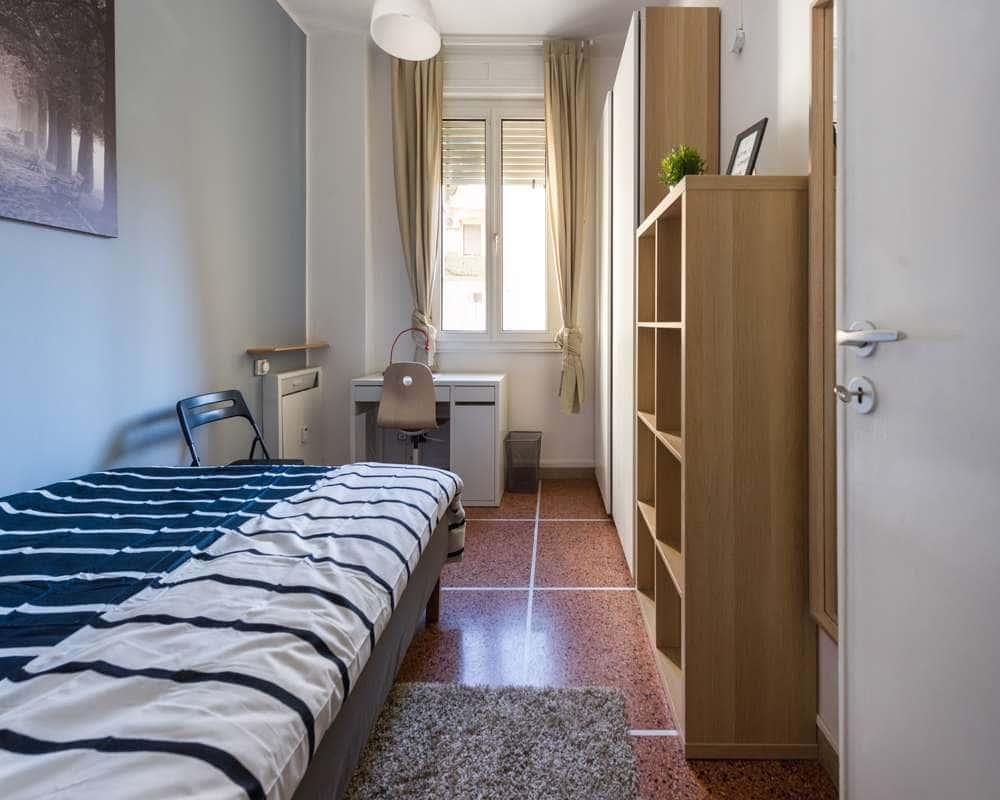 negozio in affitto a Bologna in zona Centro Storico