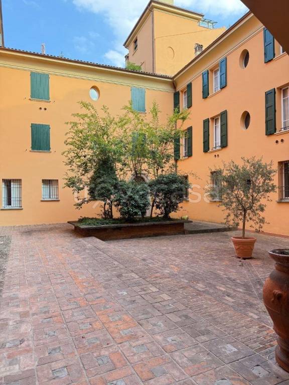 appartamento in affitto a Bologna in zona Santo Stefano