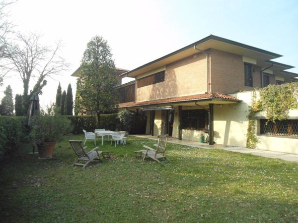 casa indipendente in affitto a Bologna
