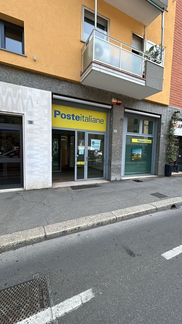locale commerciale in affitto a Bologna