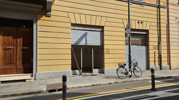 locale di sgombero in affitto a Bologna in zona Centro Storico