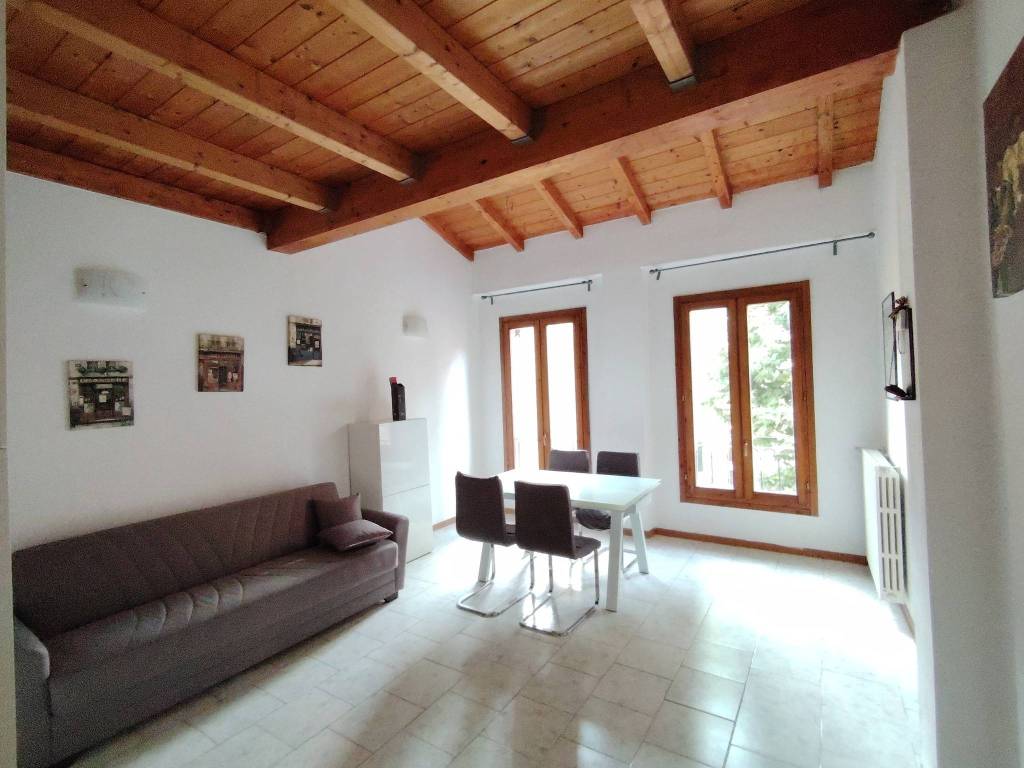 appartamento in affitto a Bologna in zona Reno