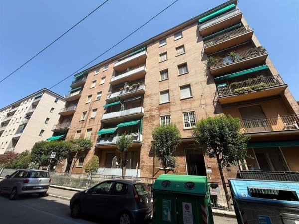 appartamento in affitto a Bologna in zona Saragozza
