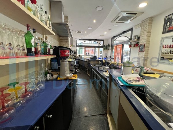 negozio in affitto a Bologna in zona Corticella