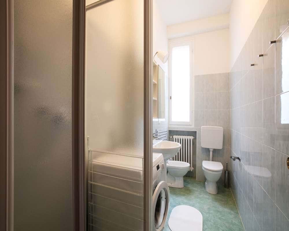 negozio in affitto a Bologna in zona Centro Storico
