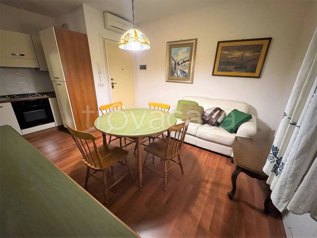 appartamento in affitto a Bologna in zona Saffi
