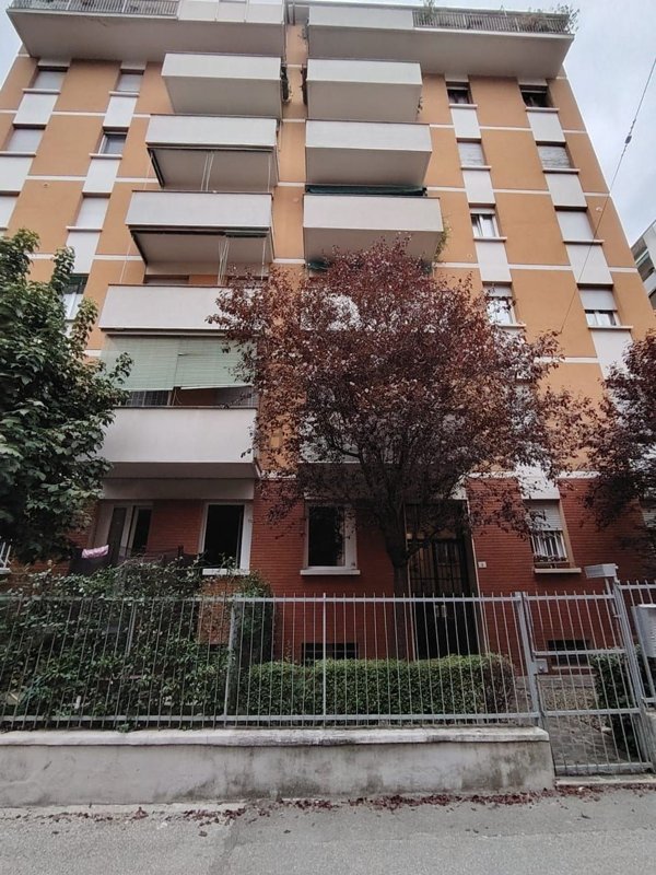 appartamento in affitto a Bologna in zona Saragozza