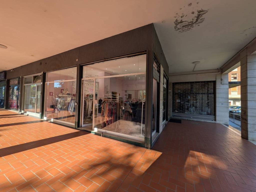 negozio in affitto a Bologna in zona Borgo Panigale