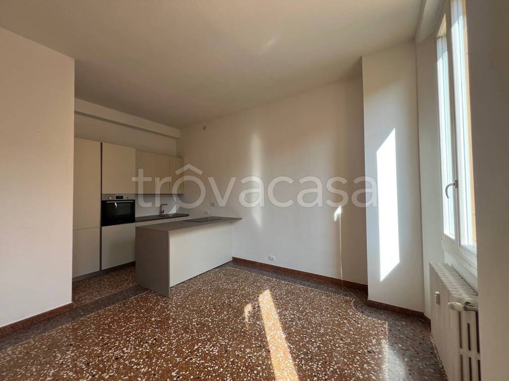 appartamento in affitto a Bologna in zona Saragozza