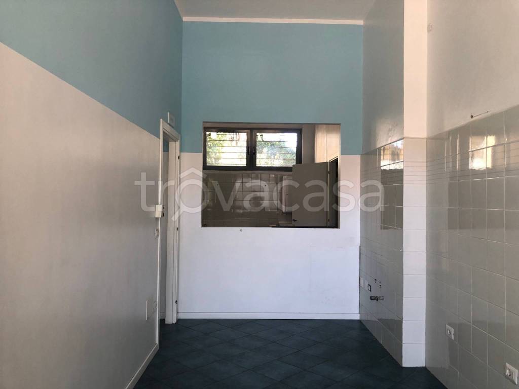 negozio in affitto a Bologna