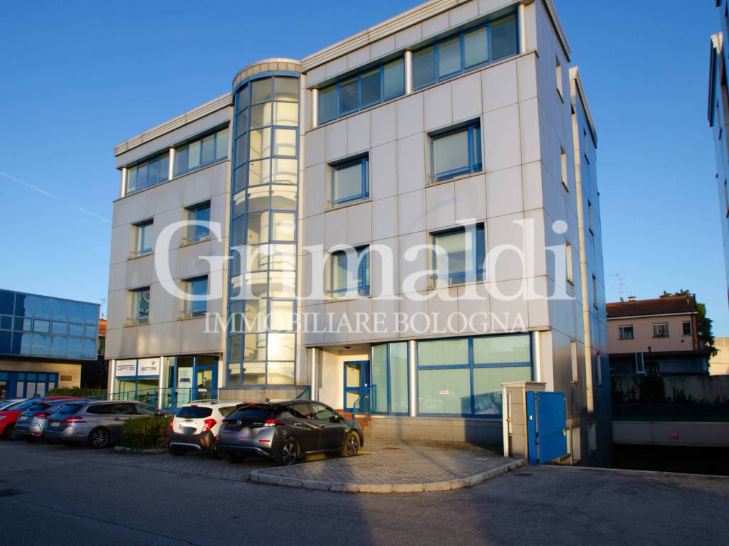 ufficio in affitto a Bologna in zona Corticella