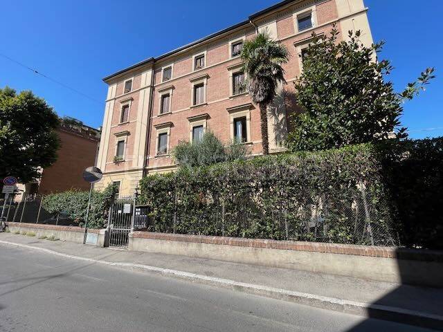 appartamento in affitto a Bologna in zona Saragozza