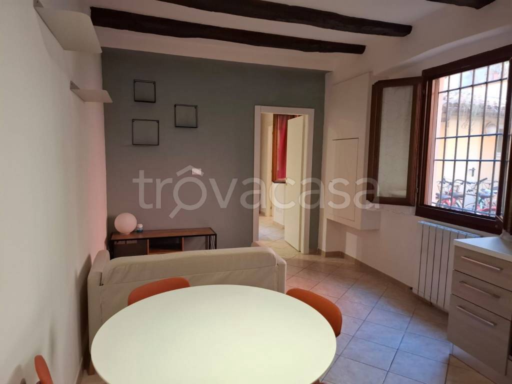 appartamento in affitto a Bologna in zona Santo Stefano