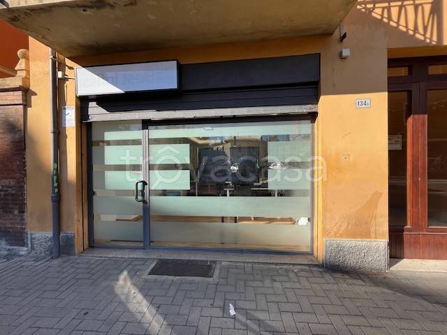 negozio in affitto a Bologna in zona San Vitale