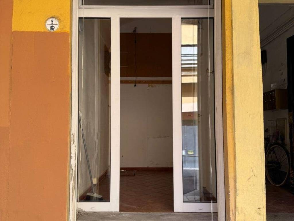 negozio in affitto a Bologna in zona Centro Storico