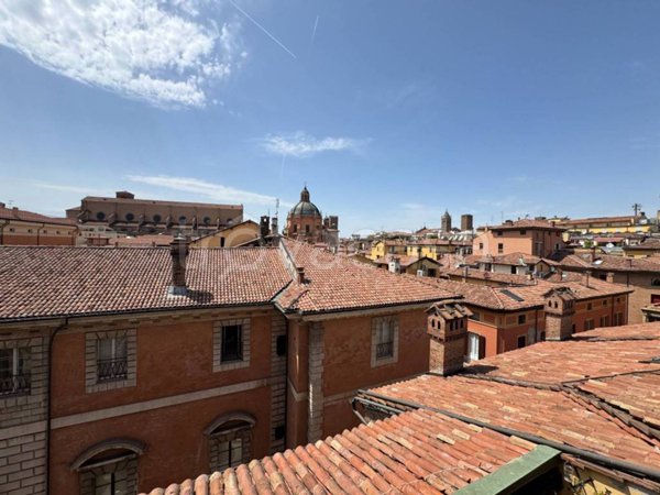 appartamento in affitto a Bologna in zona Santo Stefano