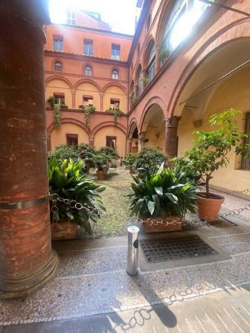 appartamento in affitto a Bologna in zona Santo Stefano