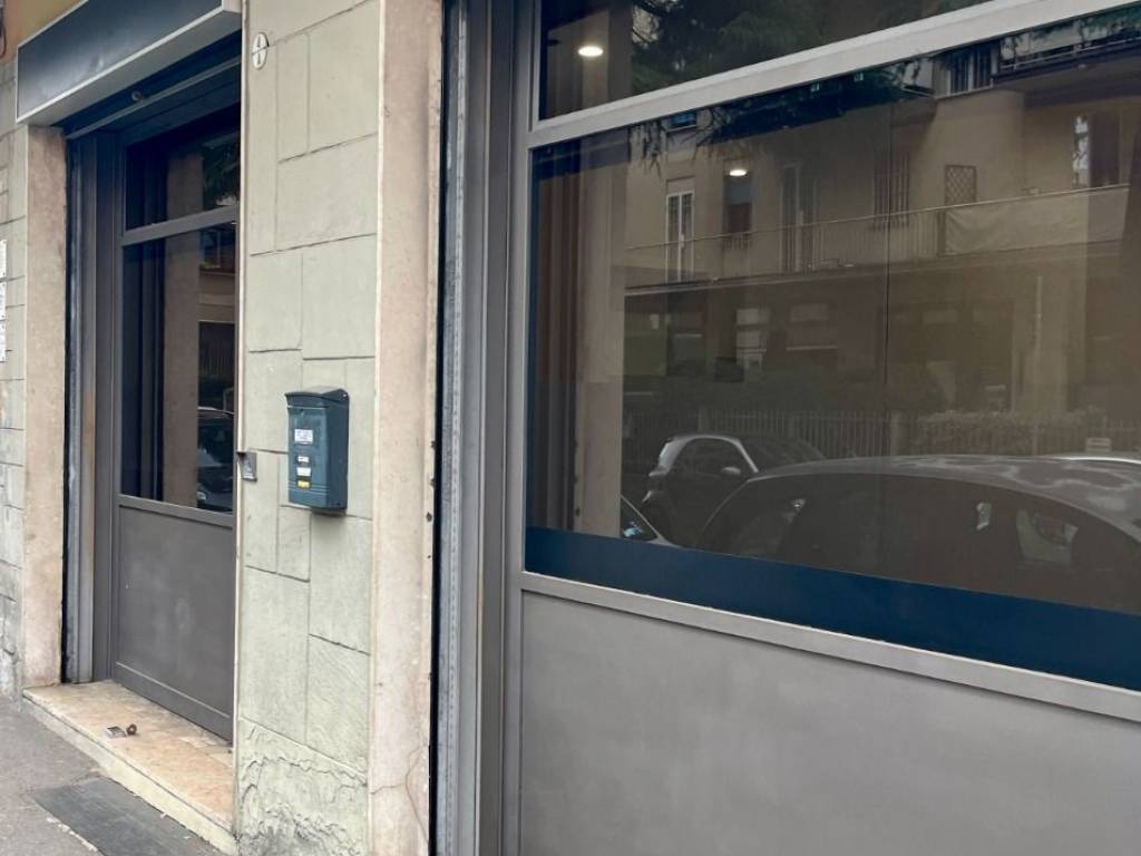 negozio in affitto a Bologna in zona Savena