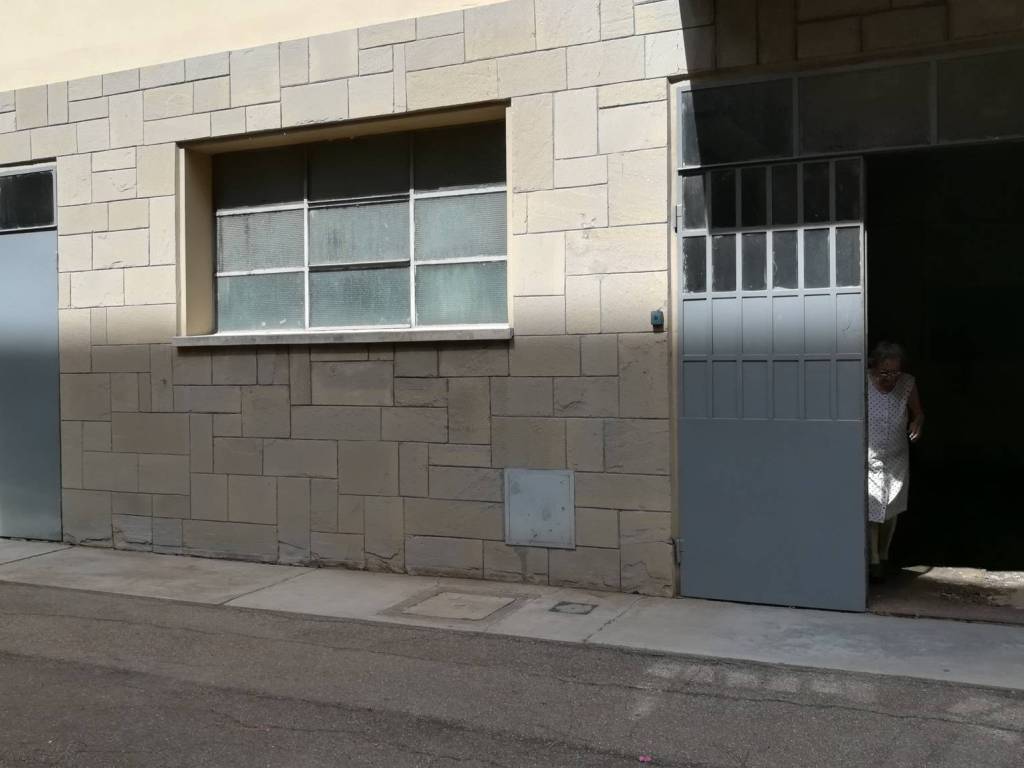 locale commerciale in affitto a Bologna in zona Borgo Panigale