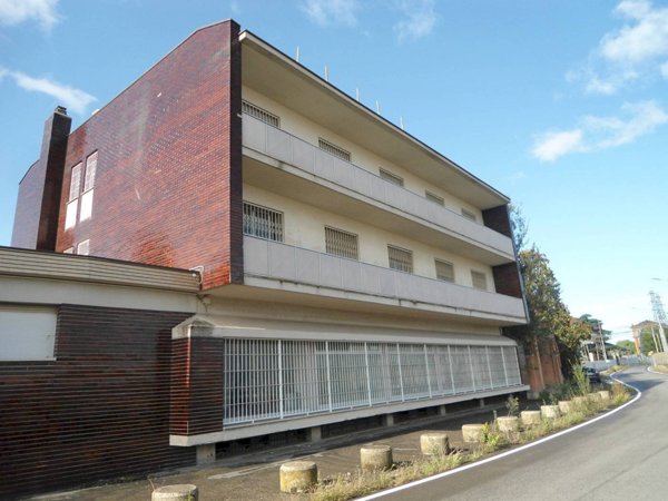 locale di sgombero in affitto a Bologna