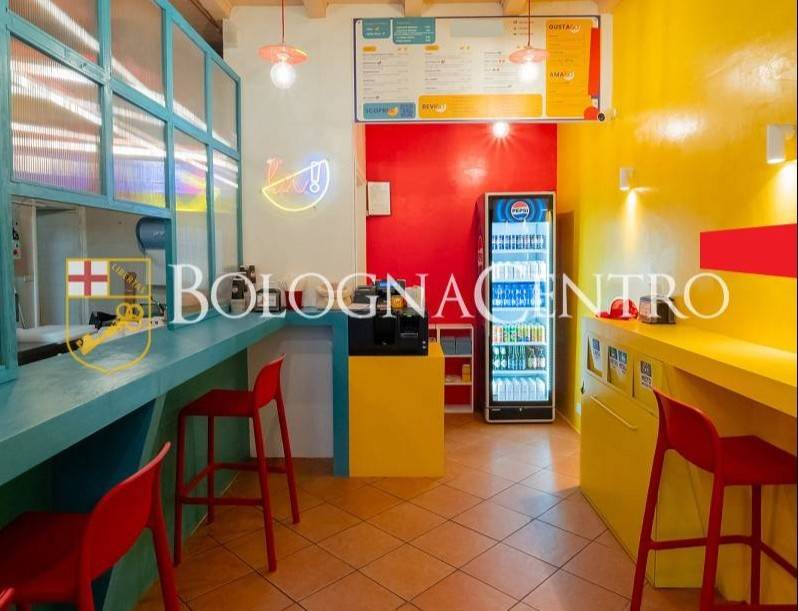 negozio in affitto a Bologna in zona Centro Storico